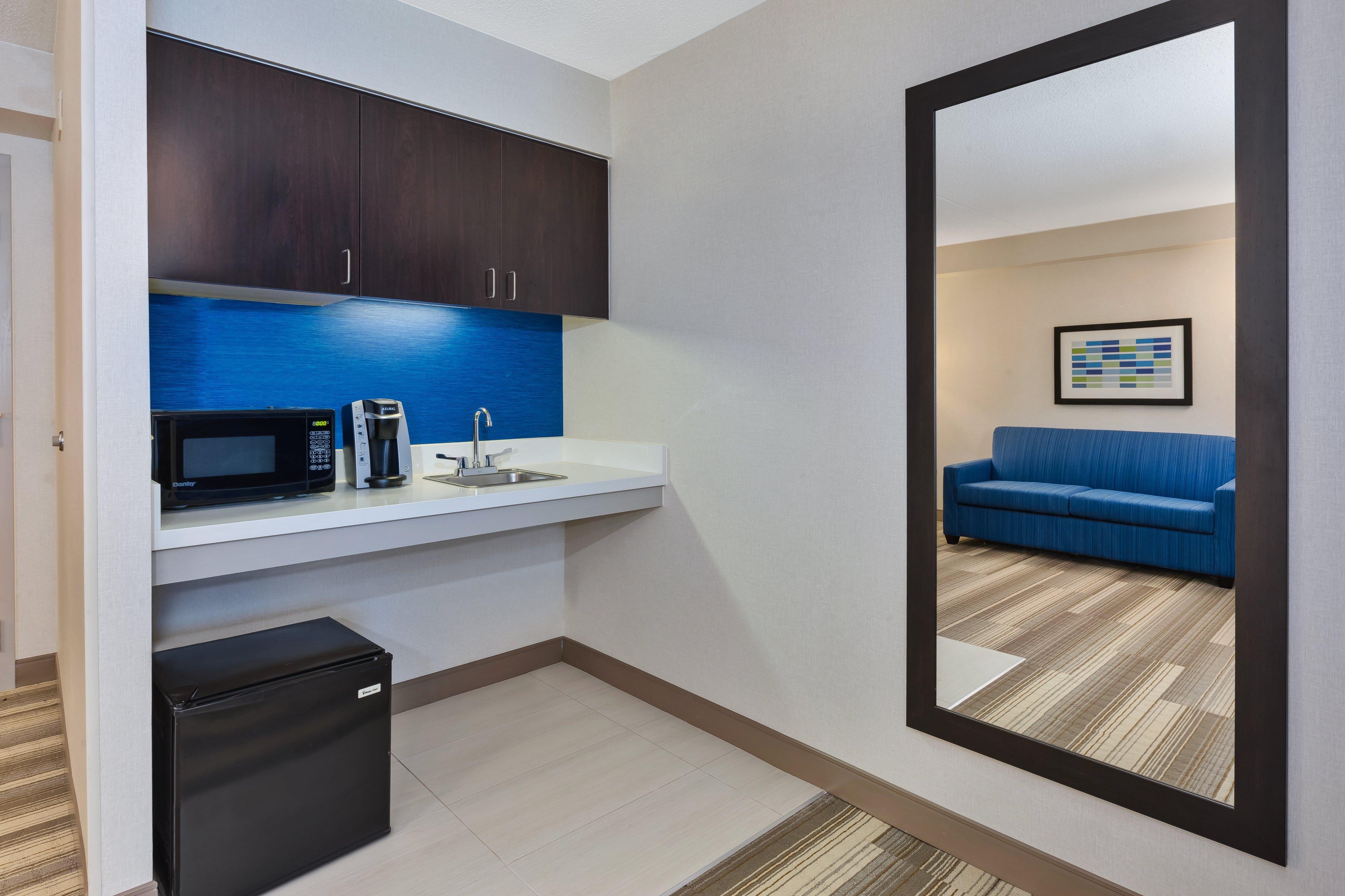 Holiday Inn Express Blacksburg By Ihg Exterior foto