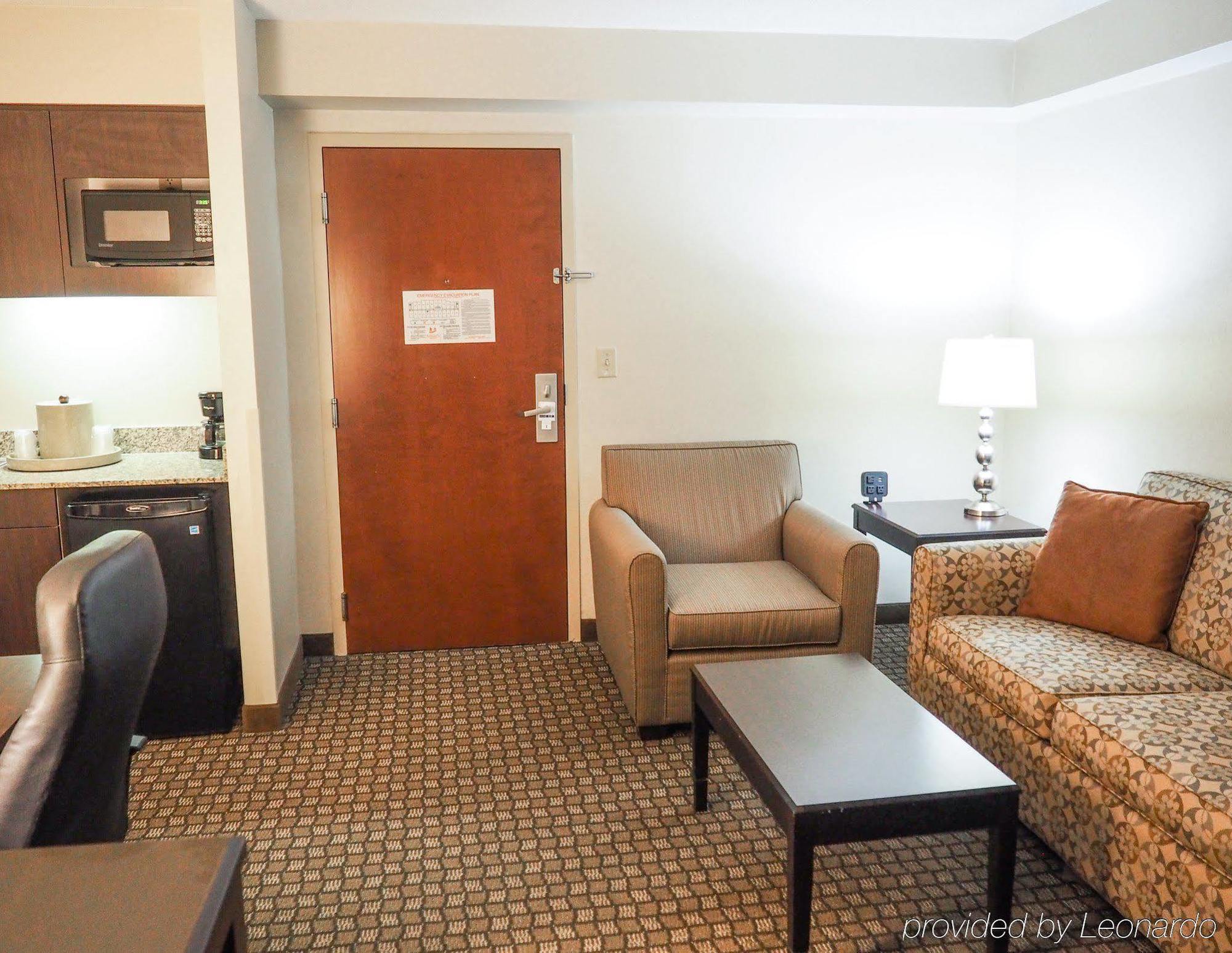 Holiday Inn Express Blacksburg By Ihg Exterior foto